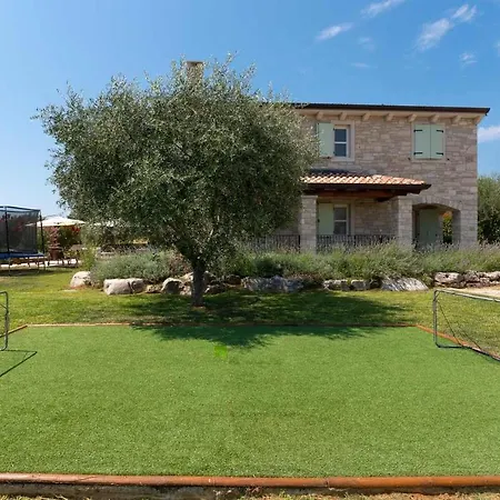 Mara Ferienhaus Vošteni