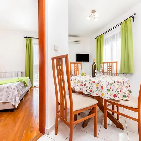 Mara Rovinj